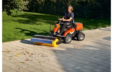 R316TX Husqvarna - Parkovna Rider kosilnica R316TX Husqvarna - Parkovna Rider kosilnica